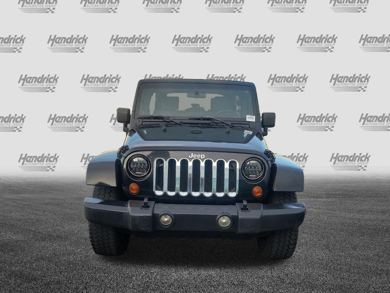 Used 2009 Jeep Wrangler Unlimited Sahara w/ Dual Top Group image 9