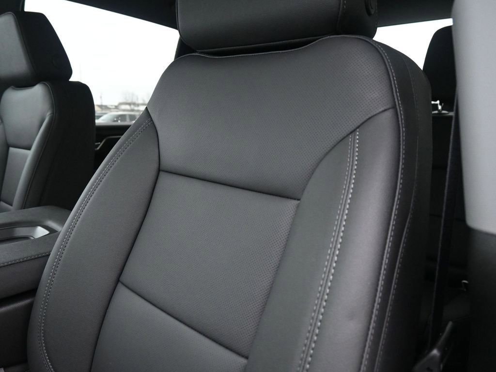 New 2026 GMC Sierra 3500 SLT image 17