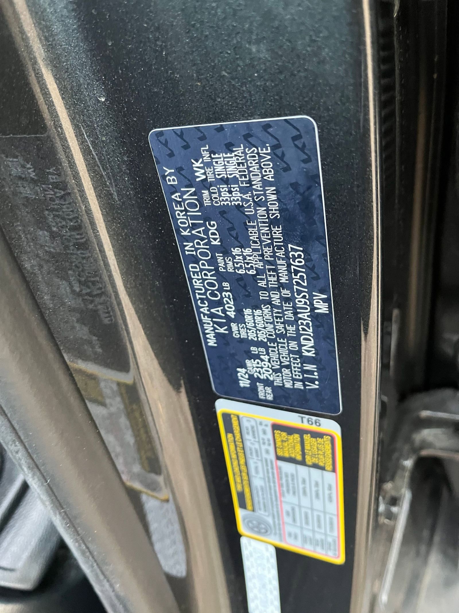 Used 2025 Kia Soul LX w/ LX Technology Package image 17