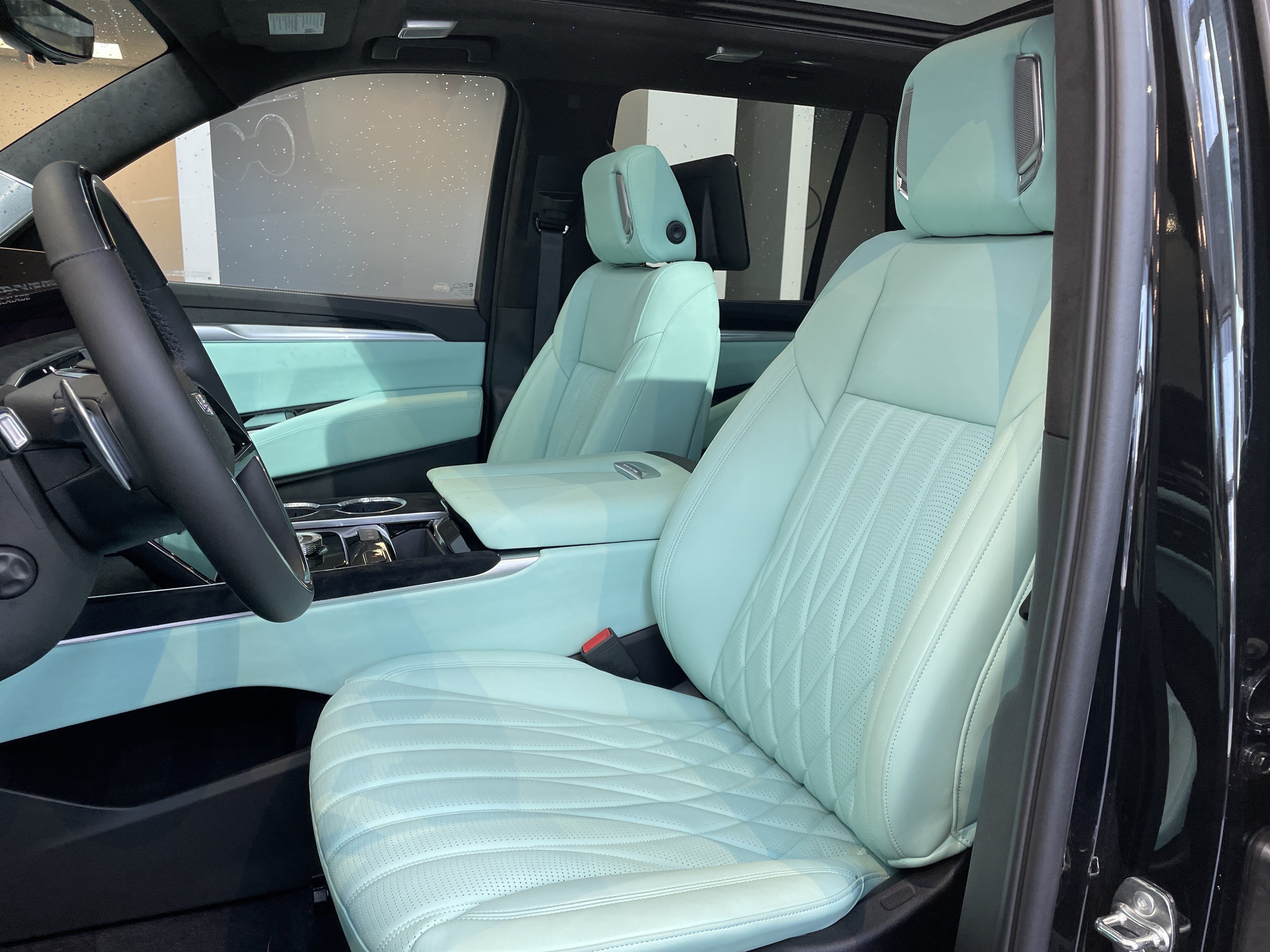 Used 2026 Cadillac Escalade Platinum Sport w/ LPO, ONYX Package AWD/4WD image 20