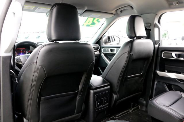 Used 2024 Ford Explorer XLT w/ Equipment Group 202A image 23
