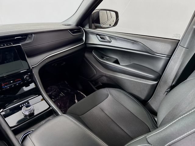 Used 2024 Jeep Grand Cherokee L Laredo RWD image 22