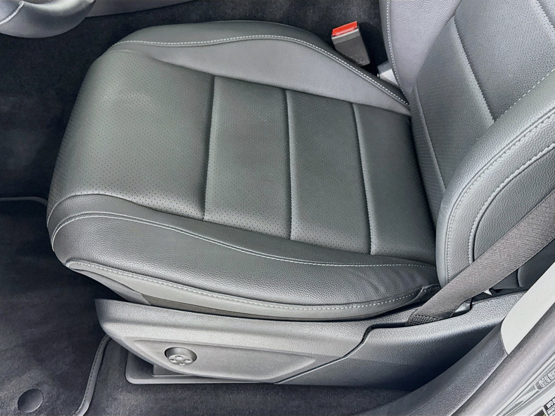 Certified 2025 Mercedes-Benz GLE 350 4MATIC image 21