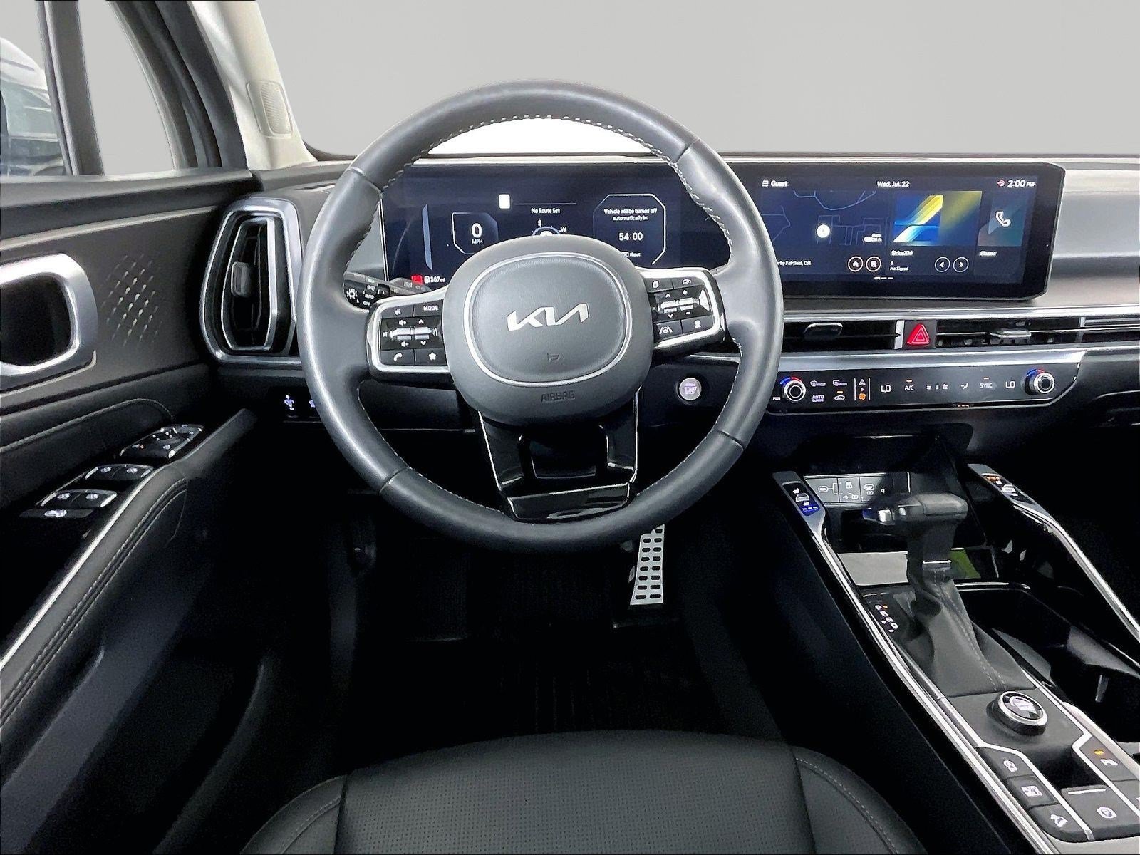 Certified 2025 Kia Sorento SX FWD image 8