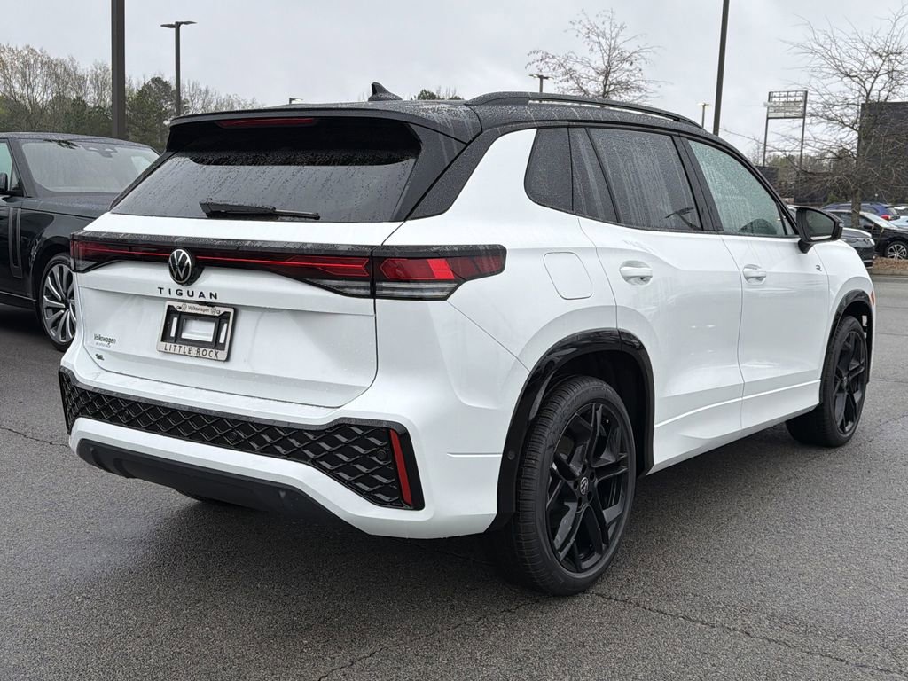 New 2026 Volkswagen Tiguan SE R-Line image 5