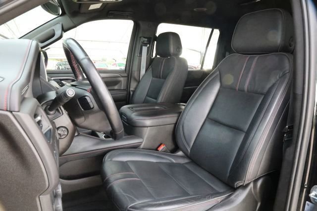 Used 2021 Chevrolet Suburban RST w/ Luxury Package RWD image 28