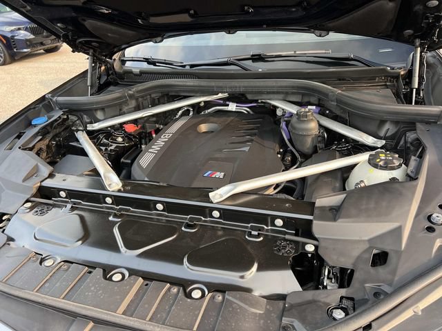 Certified 2025 BMW X6 xDrive40i AWD/4WD image 16