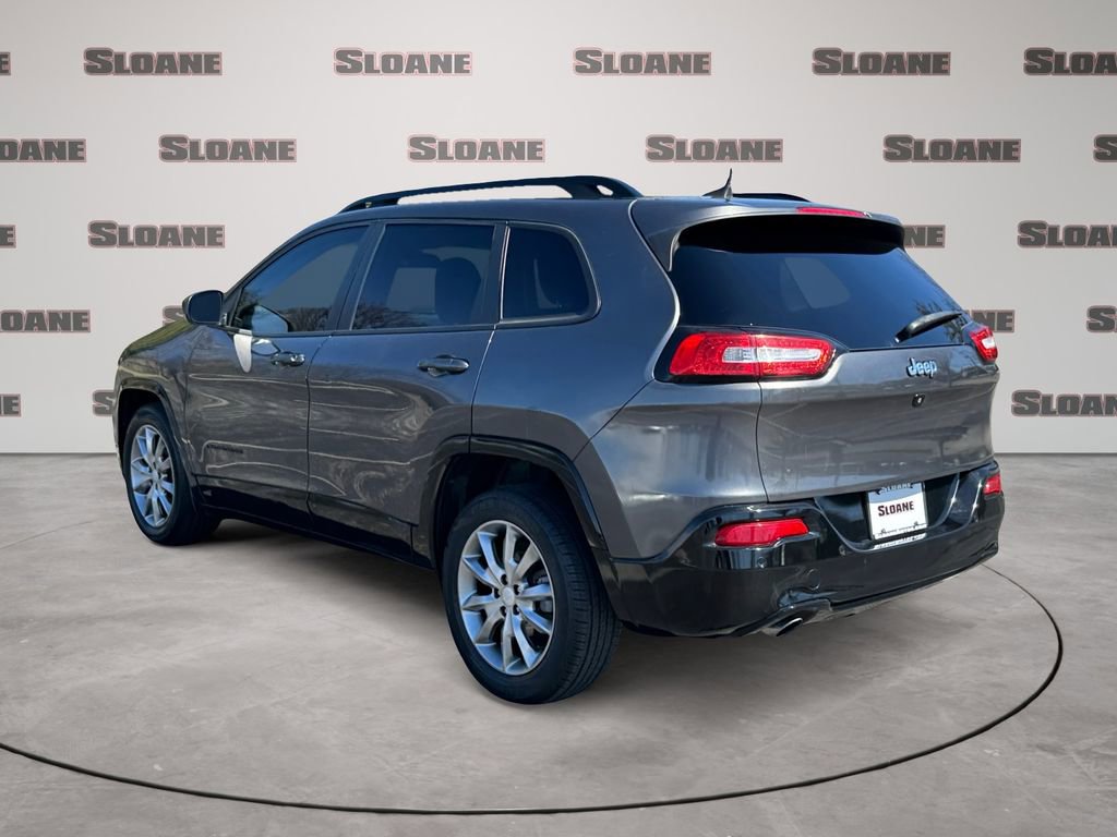 Used 2018 Jeep Cherokee Latitude image 3