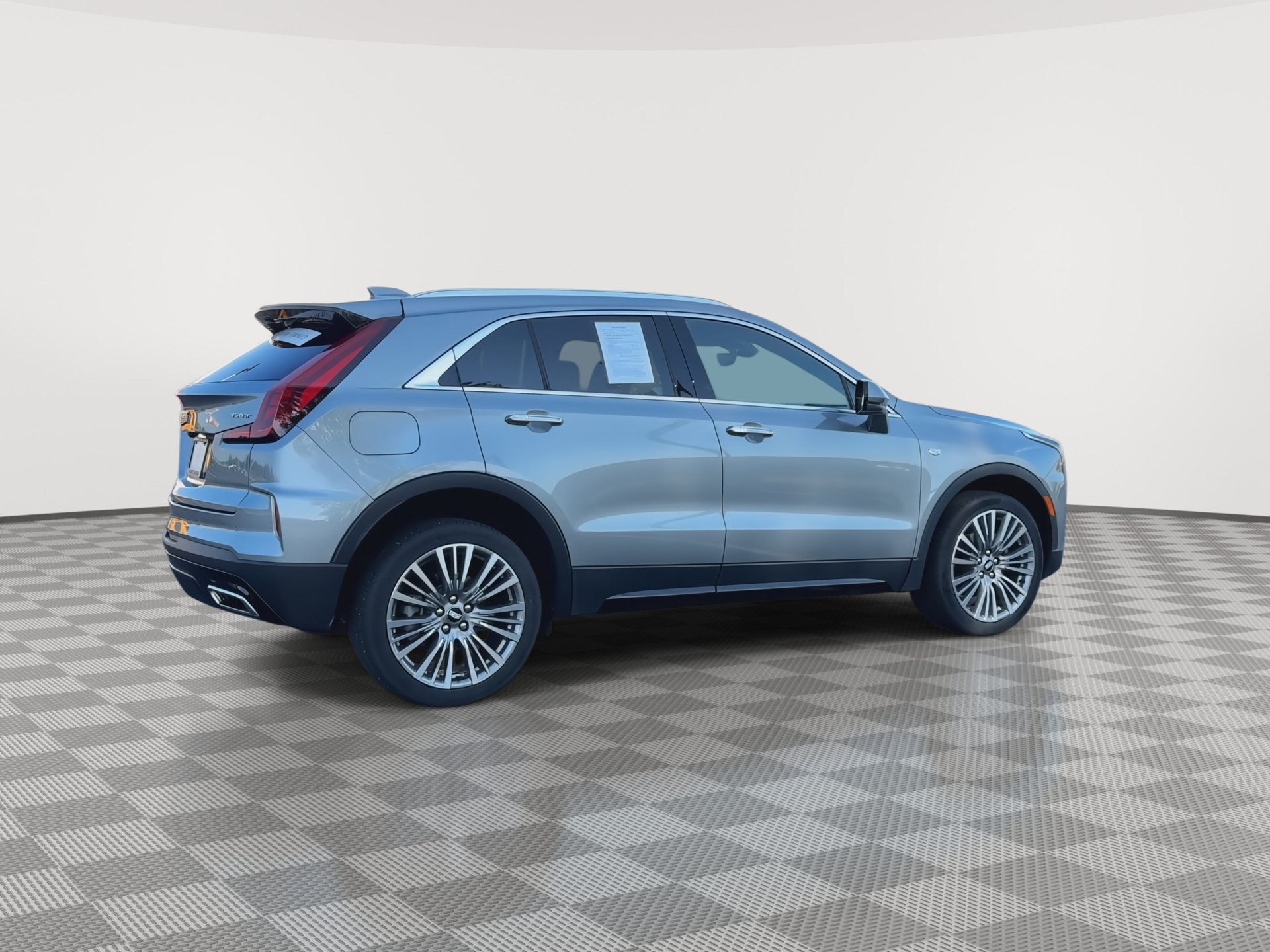 Used 2024 Cadillac XT4 Premium Luxury w/ Technology Package AWD/4WD image 9