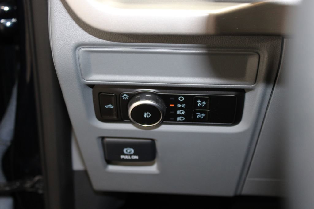 Used 2023 Ford F150 XLT w/ XTR Package image 37