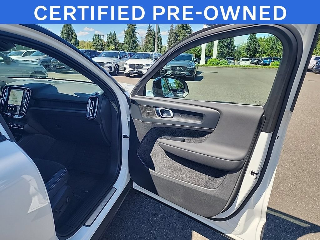 Used 2024 Volvo XC40 Recharge Ultimate w/ Protection Package Premier AWD/4WD image 19