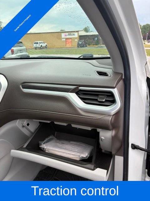 Used 2018 GMC Acadia SLT w/ LPO, Floor Liner Package FWD image 32