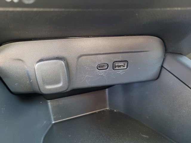 Used 2024 Chevrolet Trax LS FWD image 19