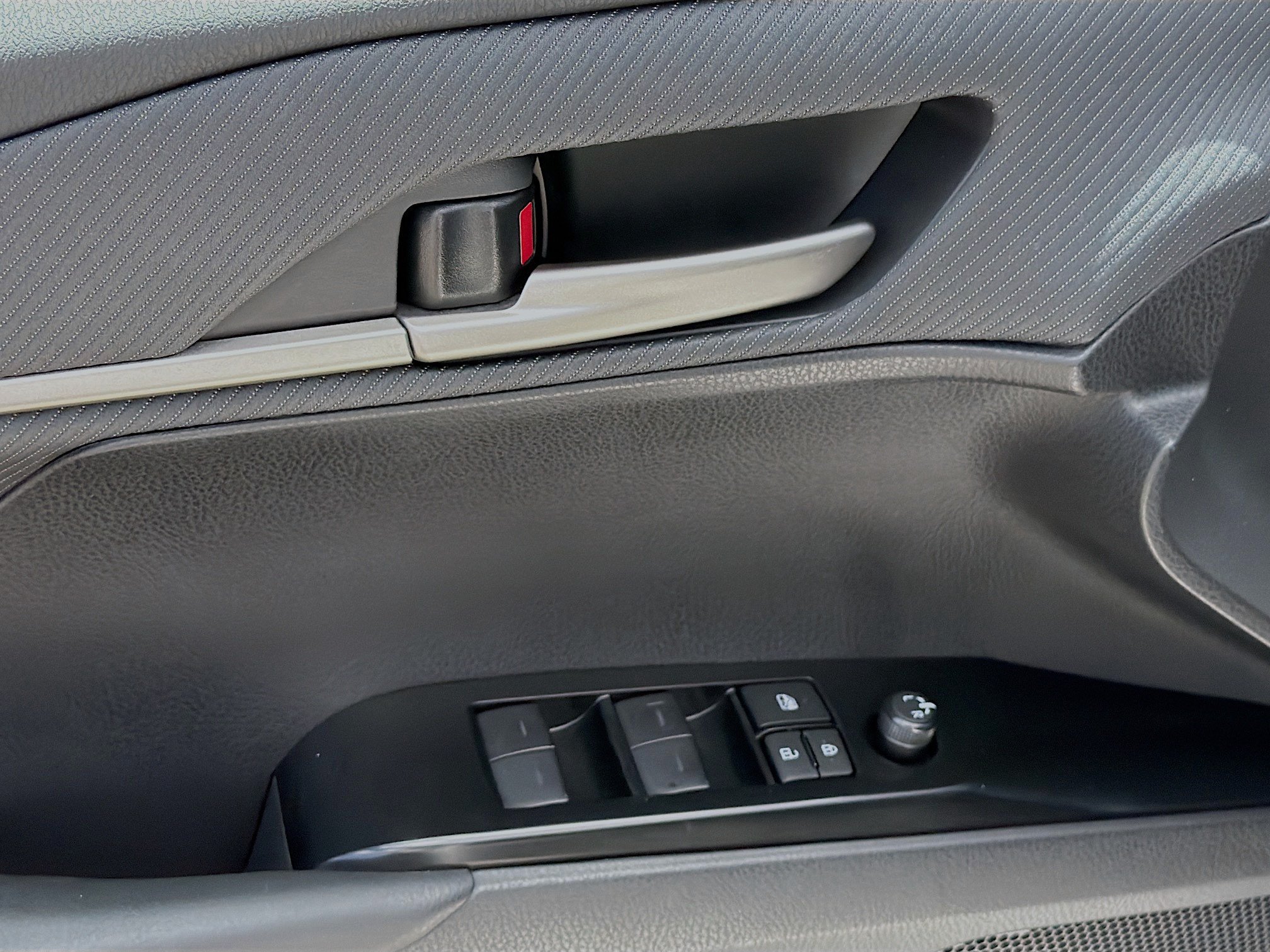 Used 2025 Toyota Camry SE w/ Multimedia Upgrade Package FWD image 22