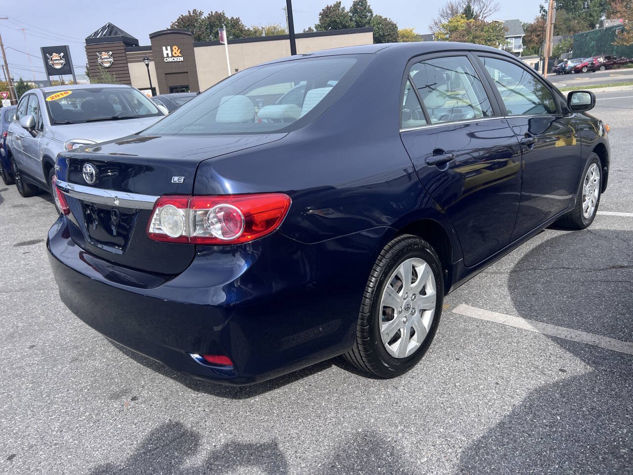 Used 2013 Toyota Corolla LE FWD image 4