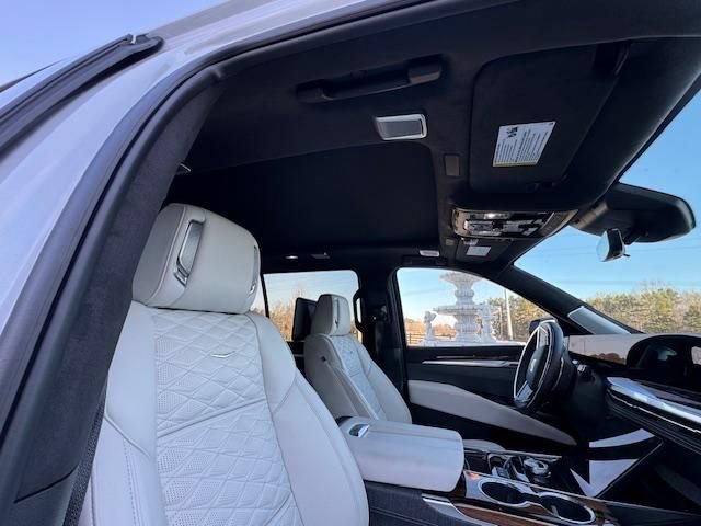 Used 2026 Cadillac Escalade ESV Platinum Sport w/ LPO, Floor Liner Package AWD/4WD image 8