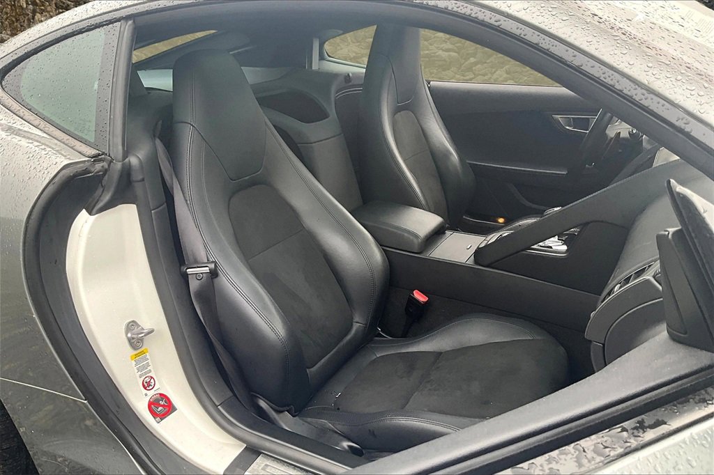 Used 2017 Jaguar F-TYPE S image 7