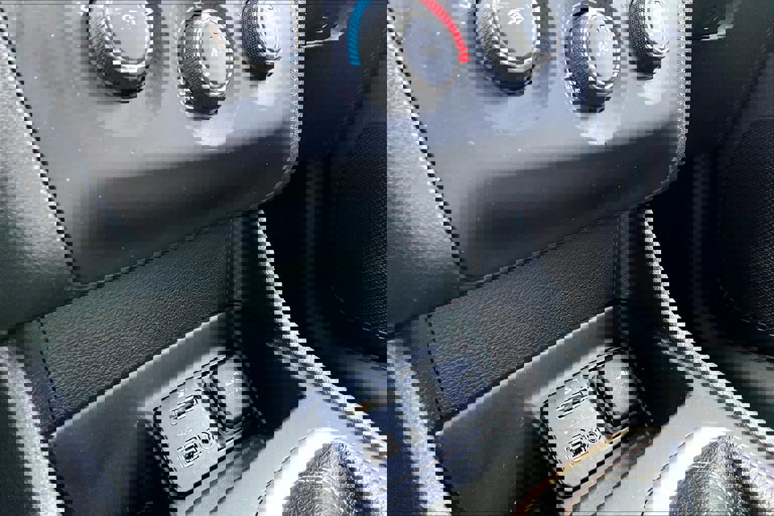 Used 2016 Jeep Cherokee Sport image 35