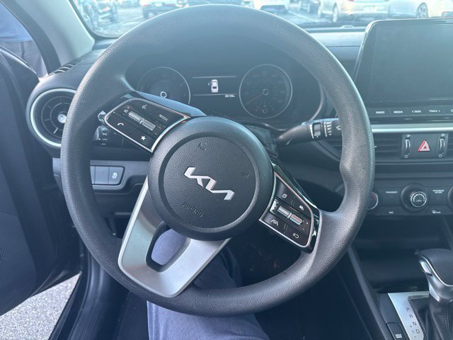 Used 2023 Kia Forte LXS FWD image 3