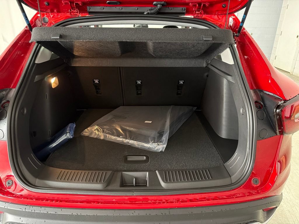 New 2026 Chevrolet Trax LT FWD image 29