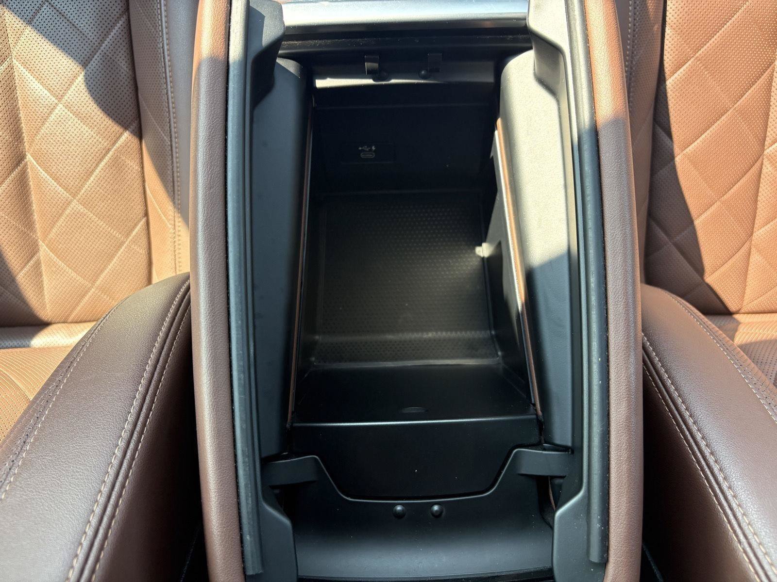 Used 2023 BMW X6 M50i w/ Executive Package AWD/4WD image 19