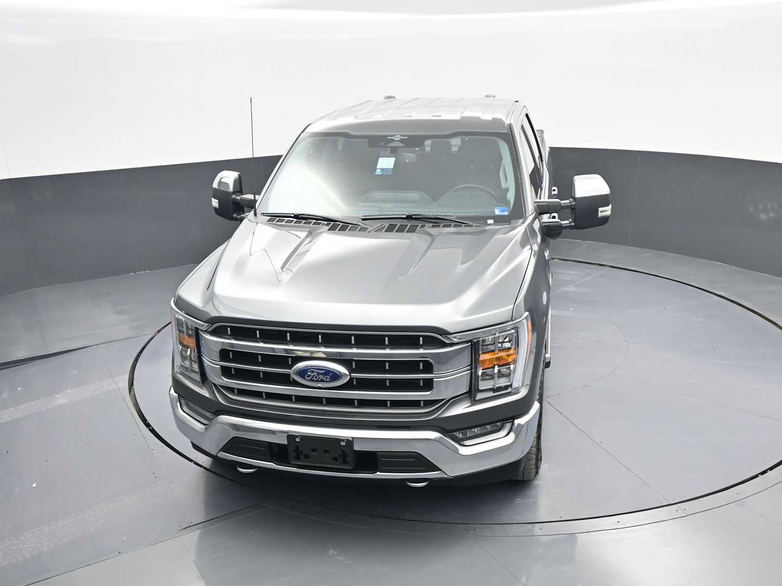 Used 2023 Ford F150 Lariat w/ Trailer Tow Package image 29