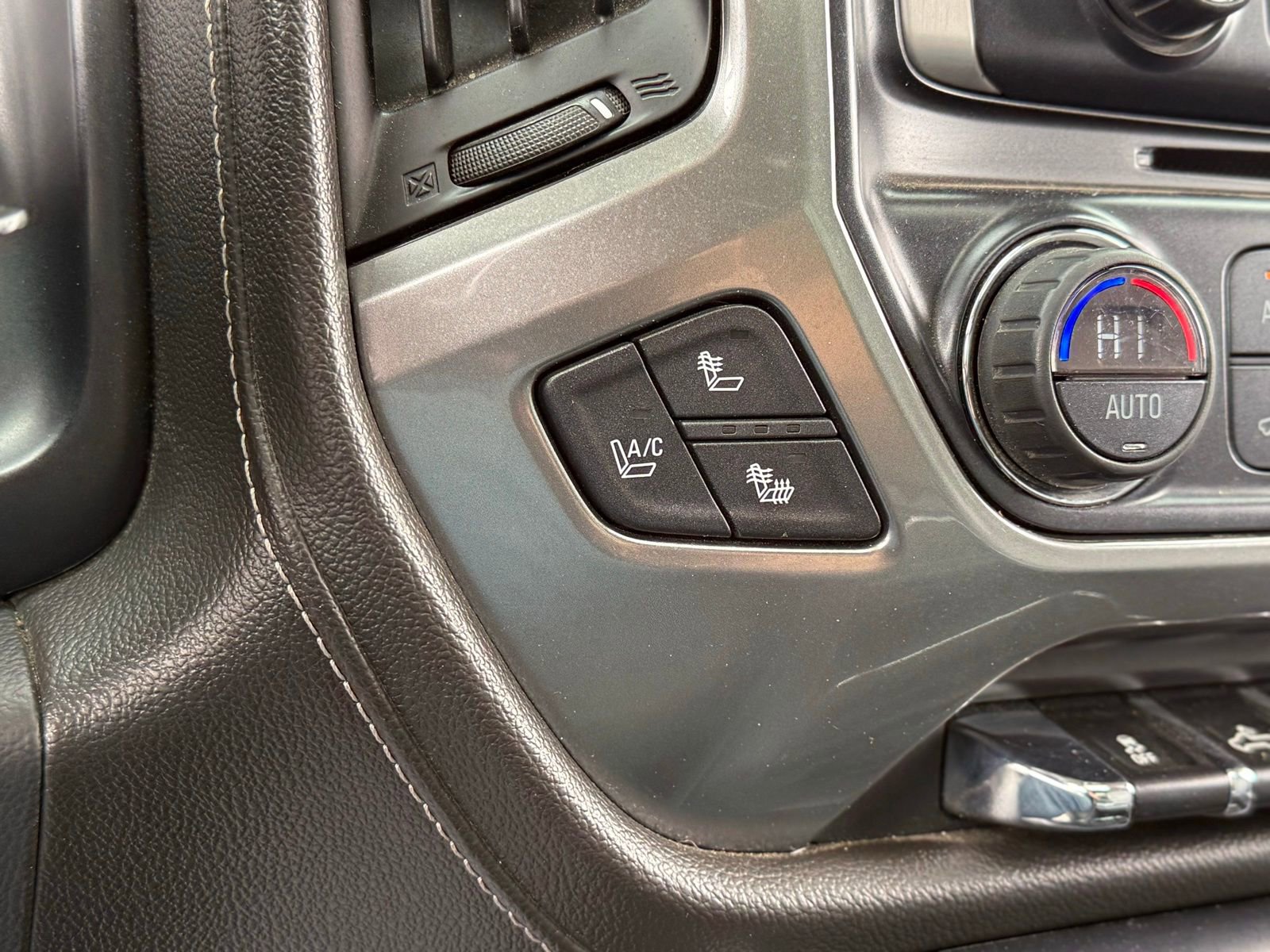 Used 2015 Chevrolet Silverado 2500 LTZ w/ Driver Alert Package image 24