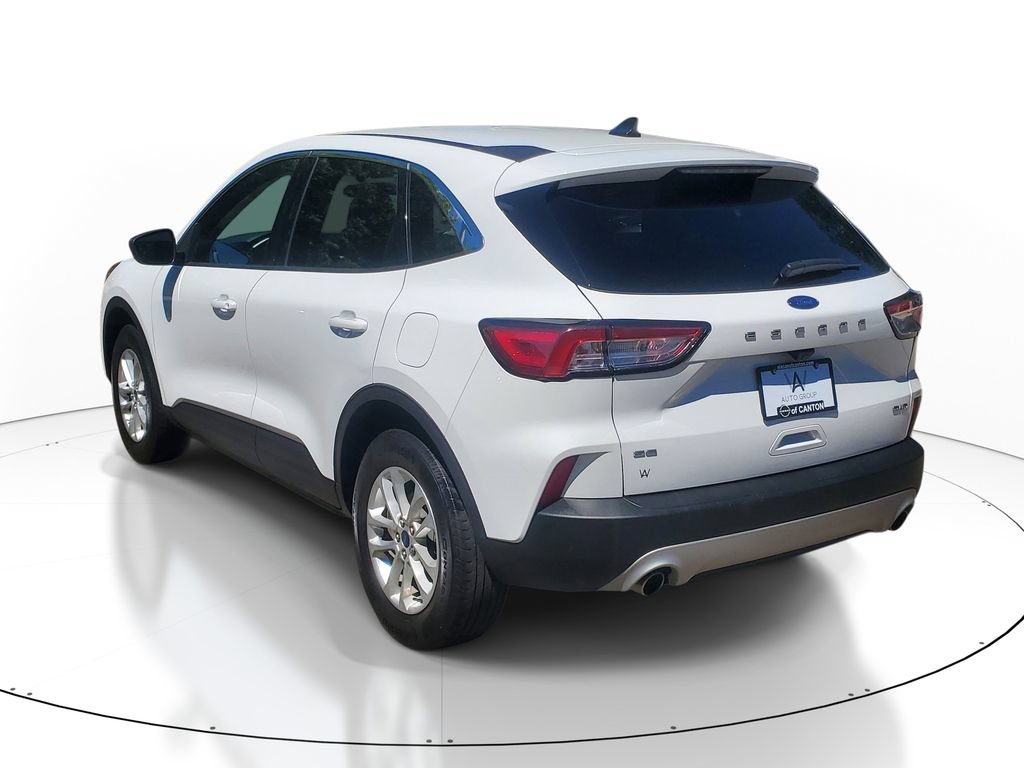 Used 2022 Ford Escape SE w/ Convenience Package AWD/4WD image 3