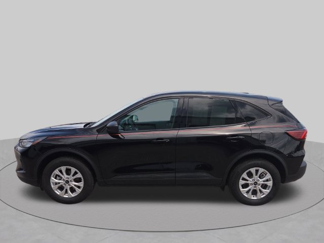 Used 2025 Ford Escape Active AWD/4WD image 2
