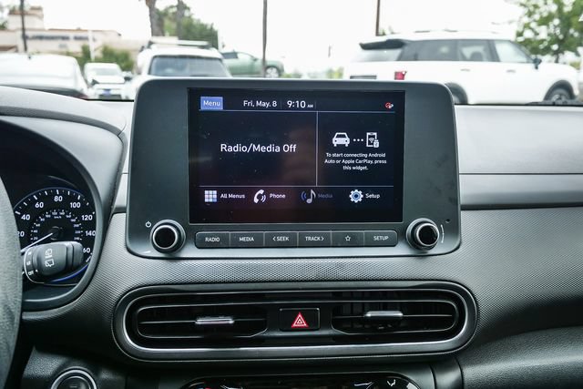 Certified 2022 Hyundai Kona SEL AWD/4WD image 15