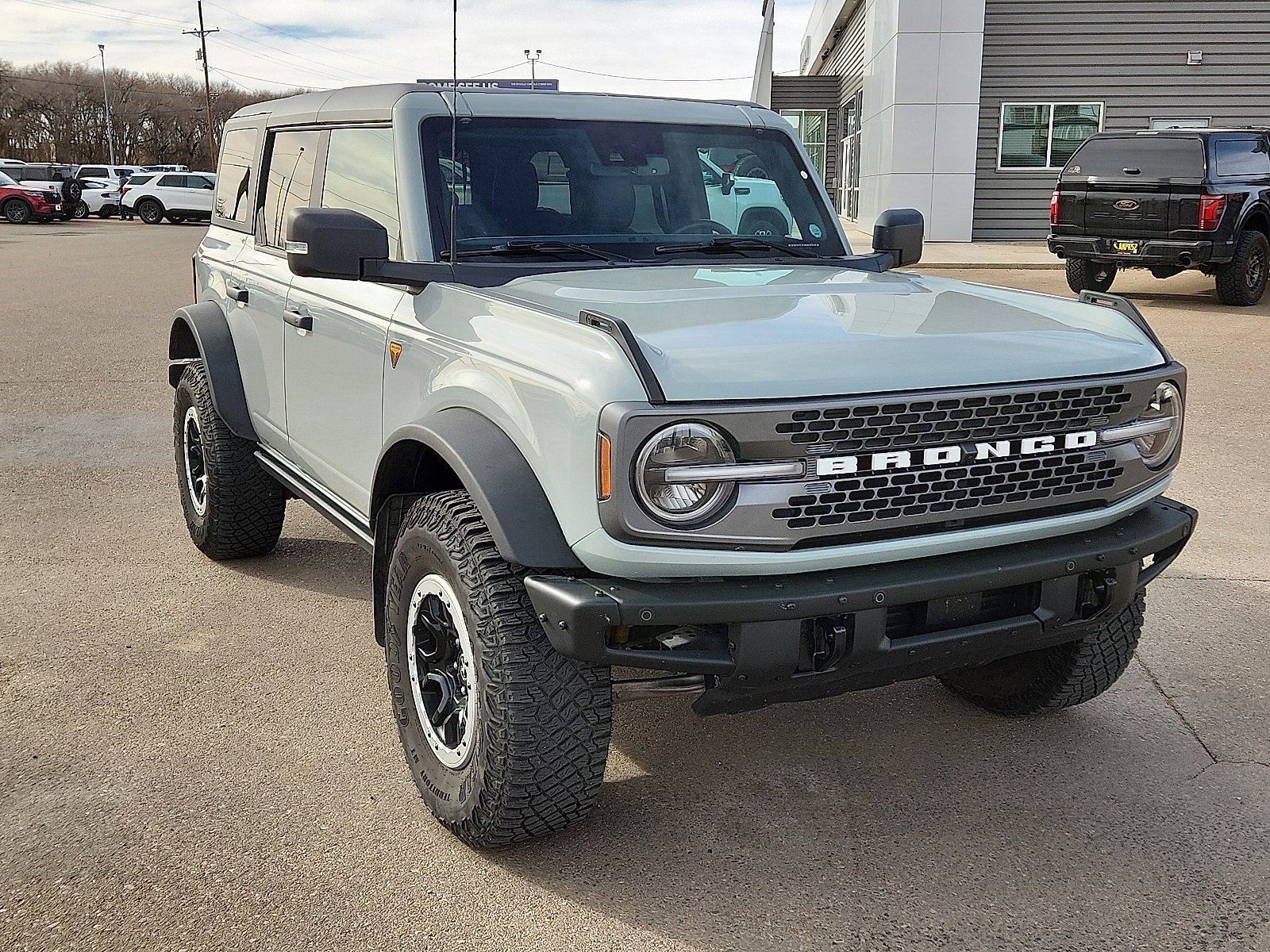 Used 2023 Ford Bronco Badlands w/ Sasquatch Package image 6