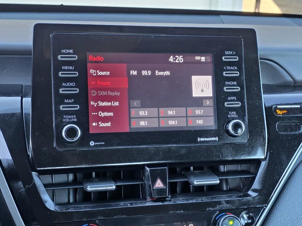 Used 2024 Toyota Camry SE w/ Convenience Package image 14