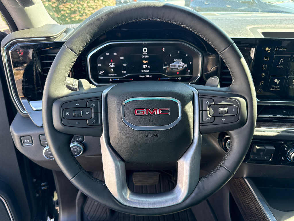 Certified 2024 GMC Sierra 1500 Elevation w/ LPO, Elevation Black Package AWD/4WD image 19