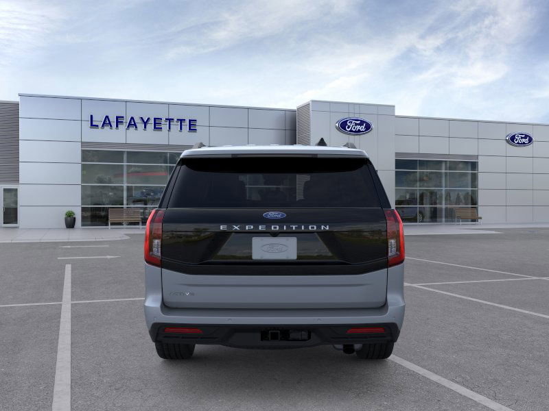 New 2026 Ford Expedition Active image 5