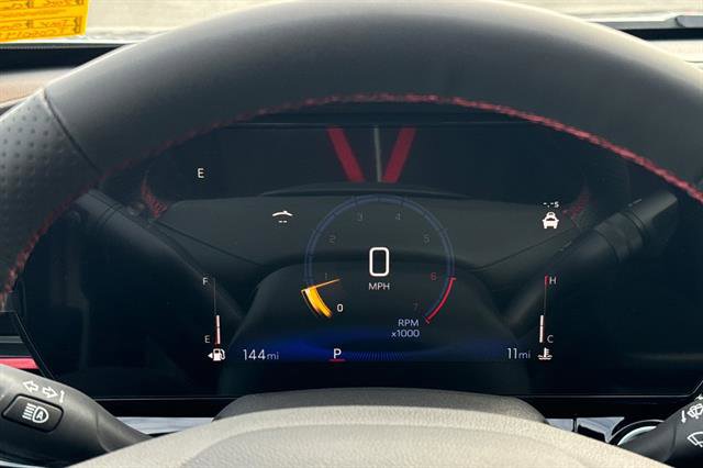 New 2026 Chevrolet Trax RS w/ Sunroof Package image 27