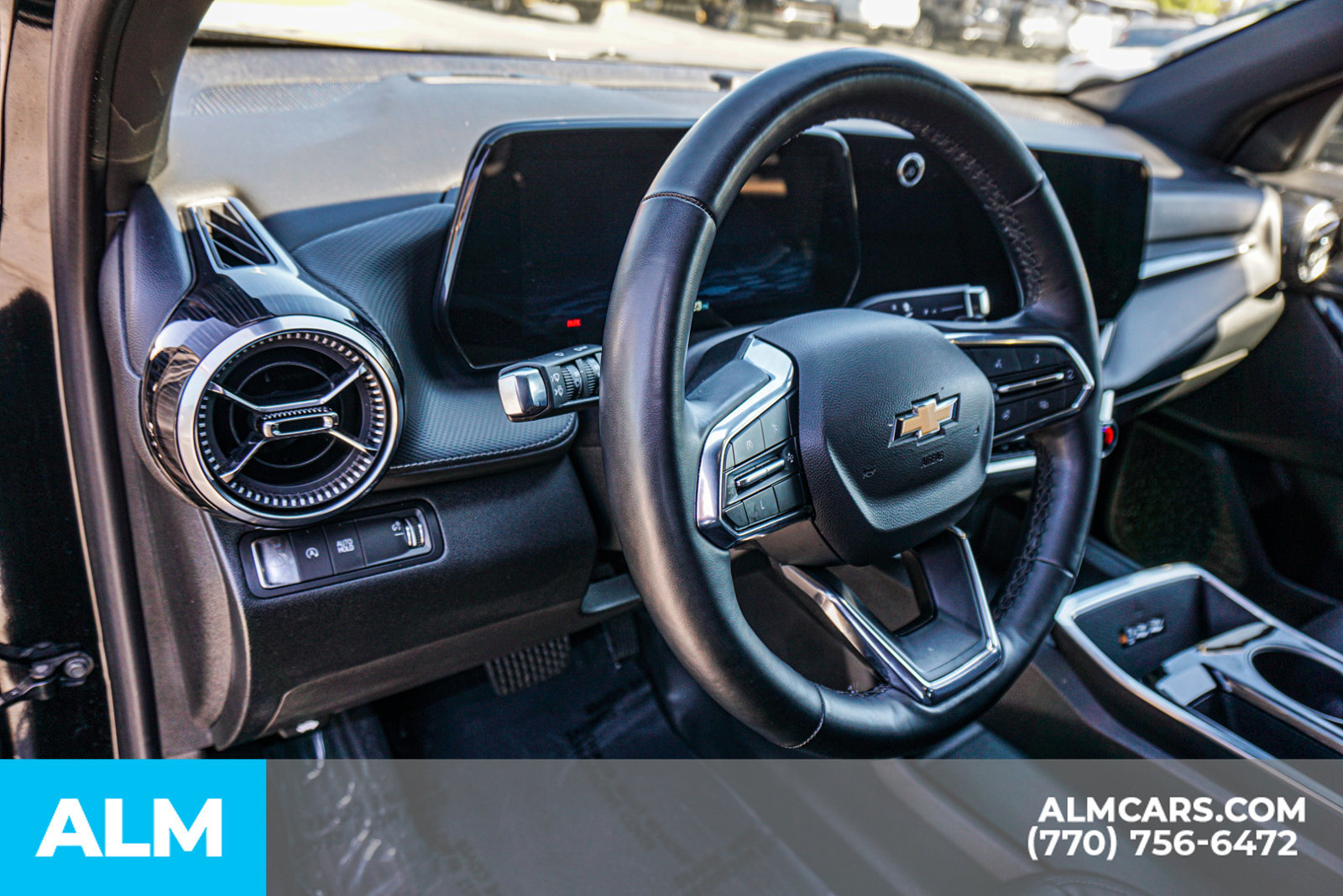 Used 2025 Chevrolet Equinox LT w/ Convenience Package II FWD image 36