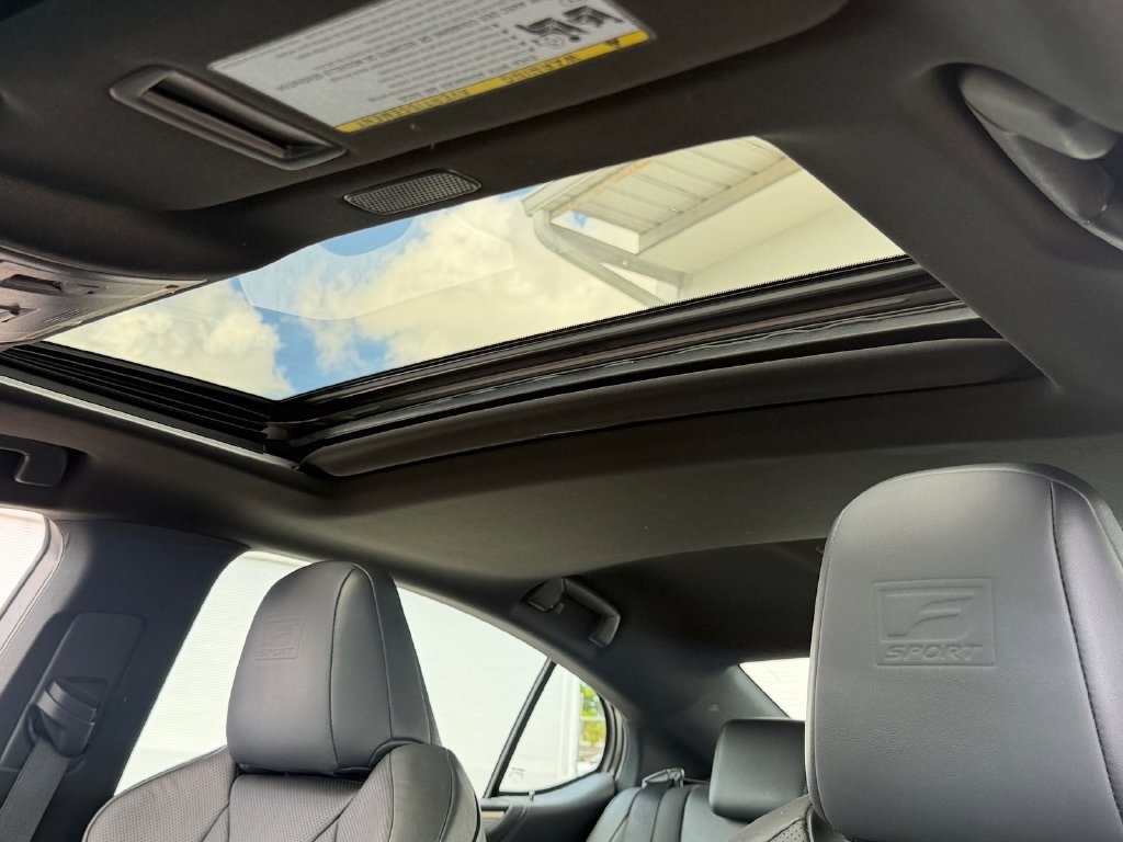 Used 2024 Lexus ES 350 F Sport w/ Accessory Package (Z2) FWD image 17