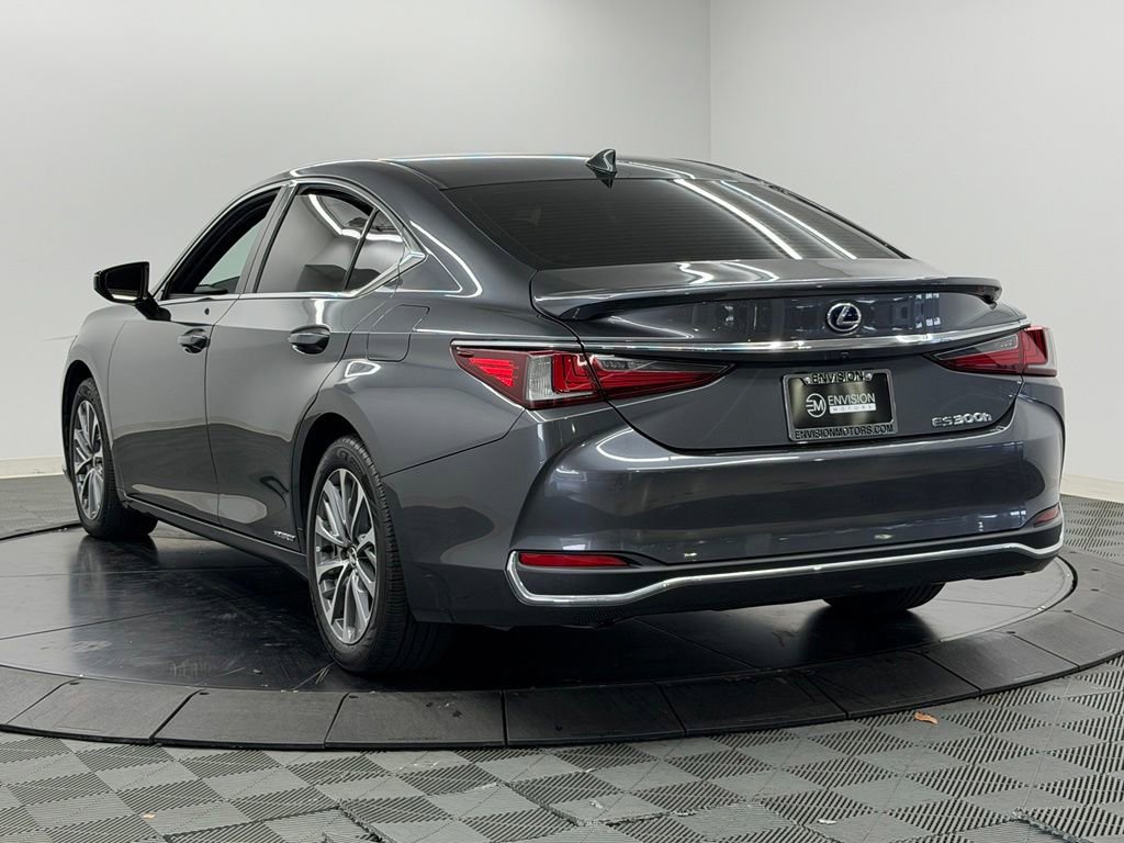 Used 2022 Lexus ES 300h FWD image 11