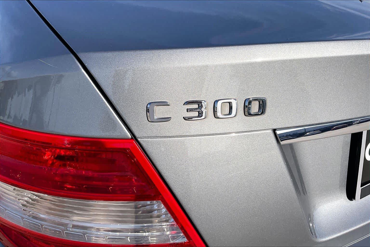 Used 2011 Mercedes-Benz C 300 Sedan image 9