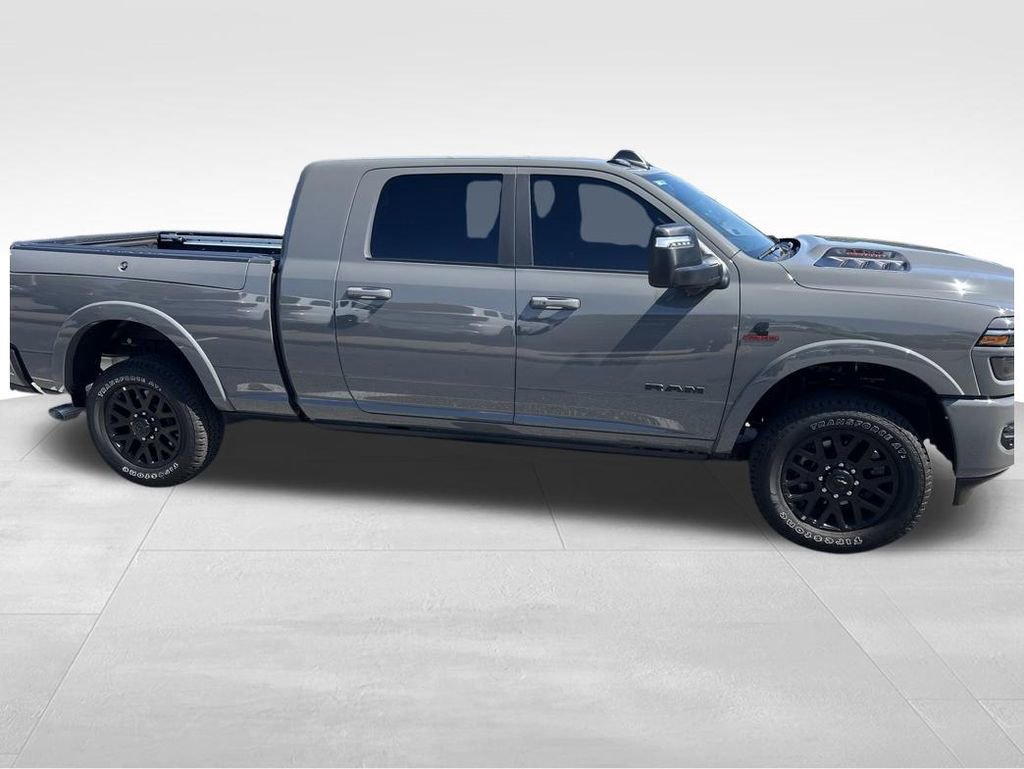 Used 2026 RAM 2500 Limited AWD/4WD image 3