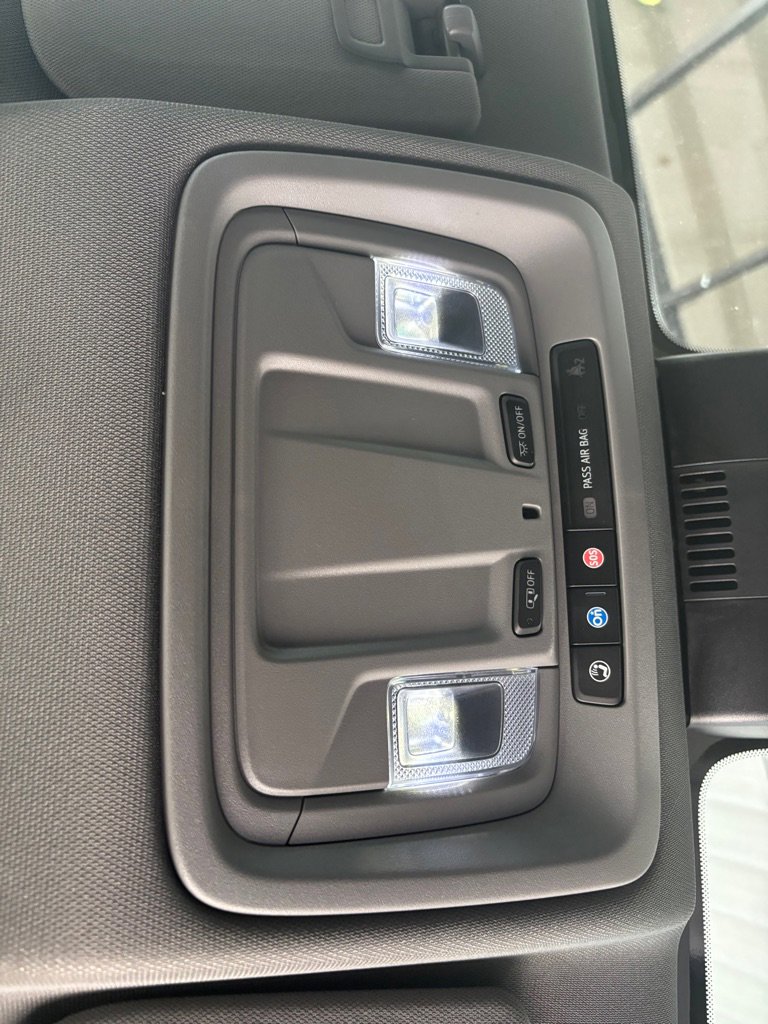 Used 2024 Chevrolet Silverado 2500 LTZ AWD/4WD image 18