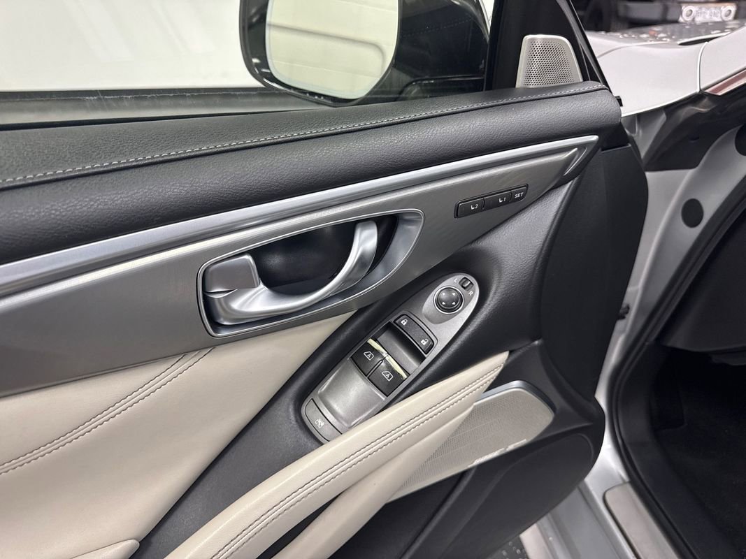 Used 2017 INFINITI Q60 w/ Premium Plus Package 2.0T image 10
