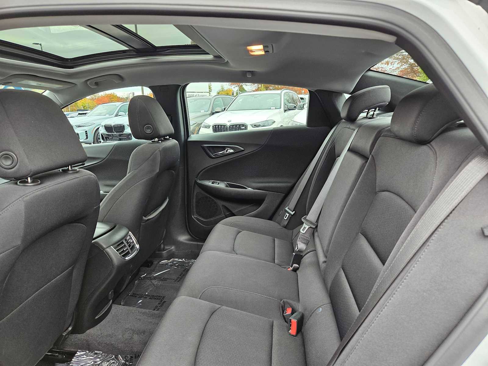 Used 2024 Chevrolet Malibu LT image 40