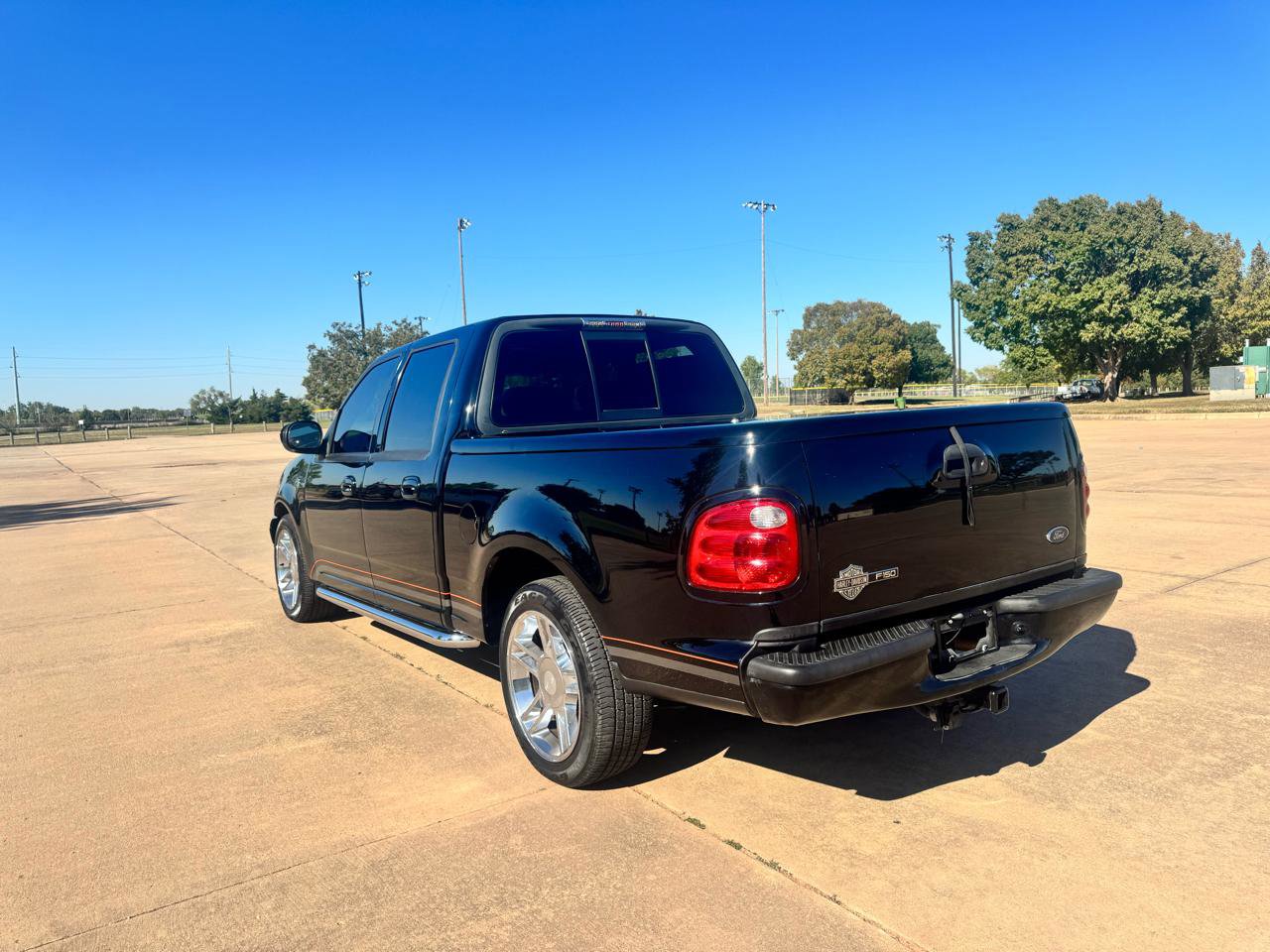 Used 2001 Ford F150 Harley-Davidson RWD image 8