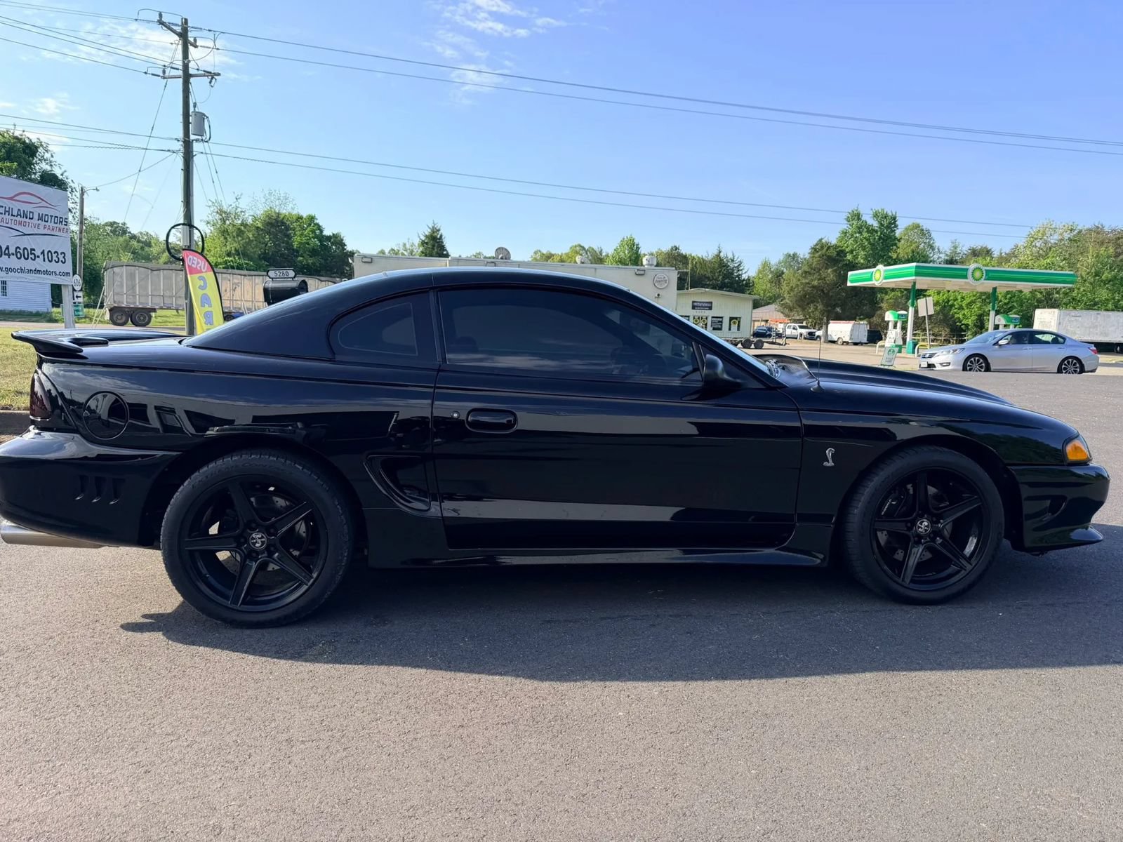 Used 1998 Ford Mustang Cobra RWD image 8