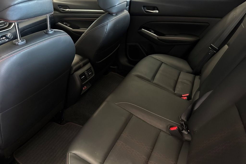 Used 2023 Nissan Altima 2.0 SR image 12