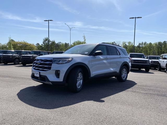 New 2026 Ford Explorer Active w/ Active Comfort Package RWD image 7