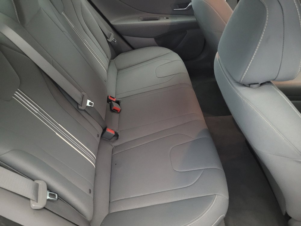 Used 2022 Hyundai Elantra SEL w/ Cargo Package image 19