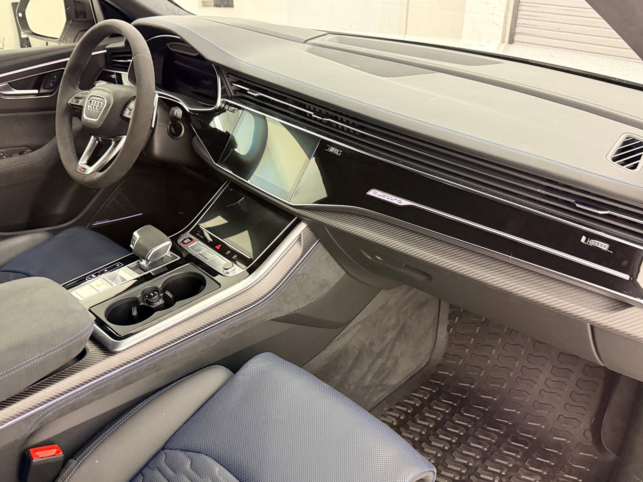 Used 2026 Audi RS Q8 performance AWD/4WD image 28