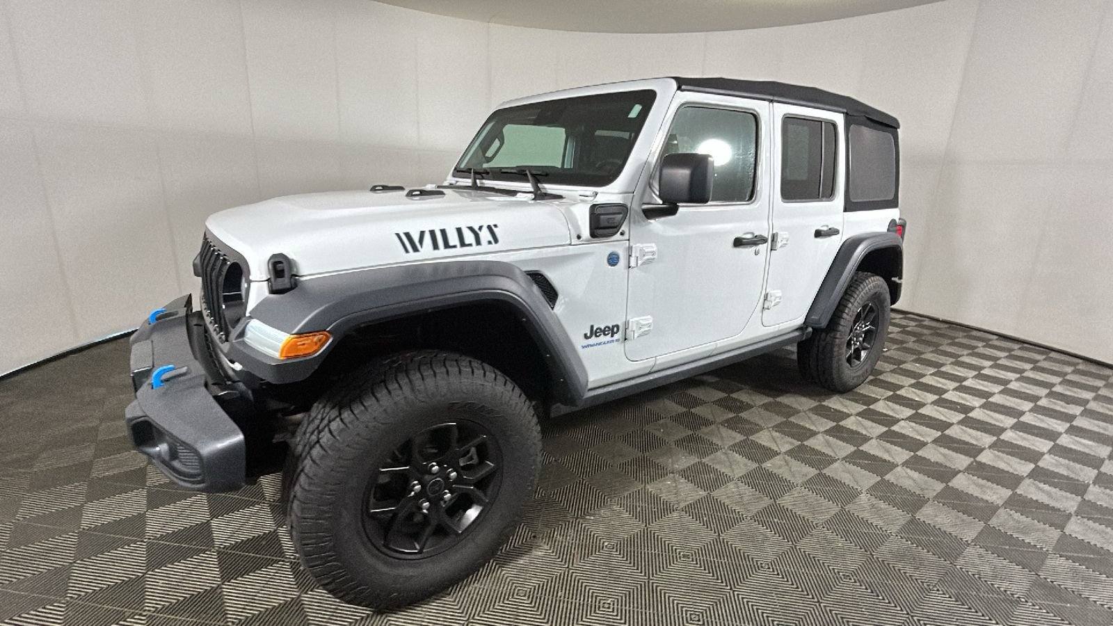 Used 2024 Jeep Wrangler Unlimited AWD/4WD image 7
